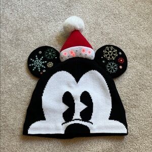 Disney  Micky Mouse Holiday light up winter hat.